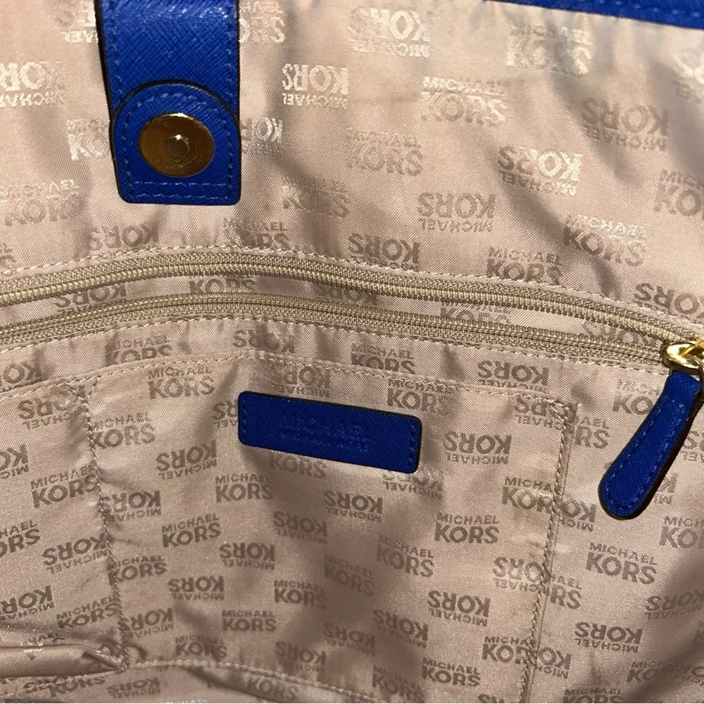 Michael Kors Blue and Beige Handbag